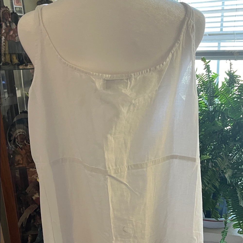 Chic White Embroidered Button Front Nightgown Lin… - image 4